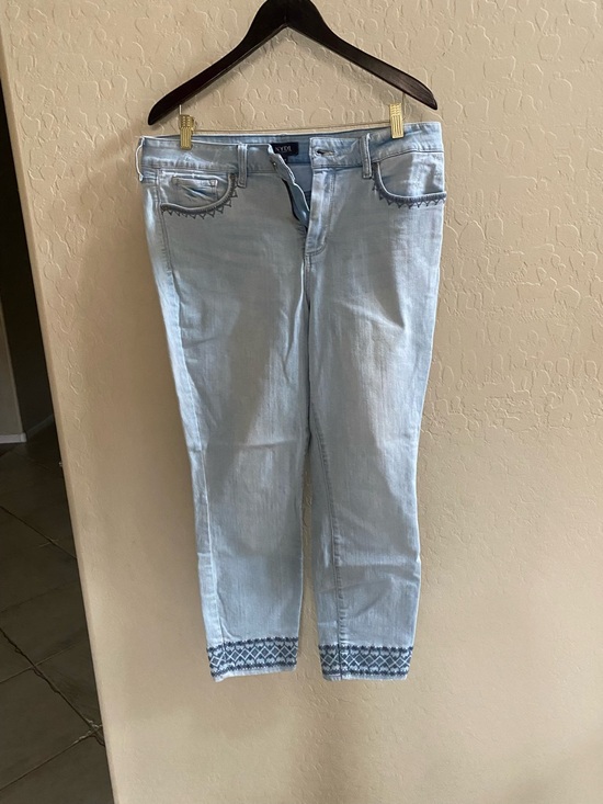 NYDJ Denim - NYDJ Light Blue Cropped Jeans with Embroidered Ankles